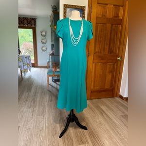 Beautiful green bean color dress size 12.